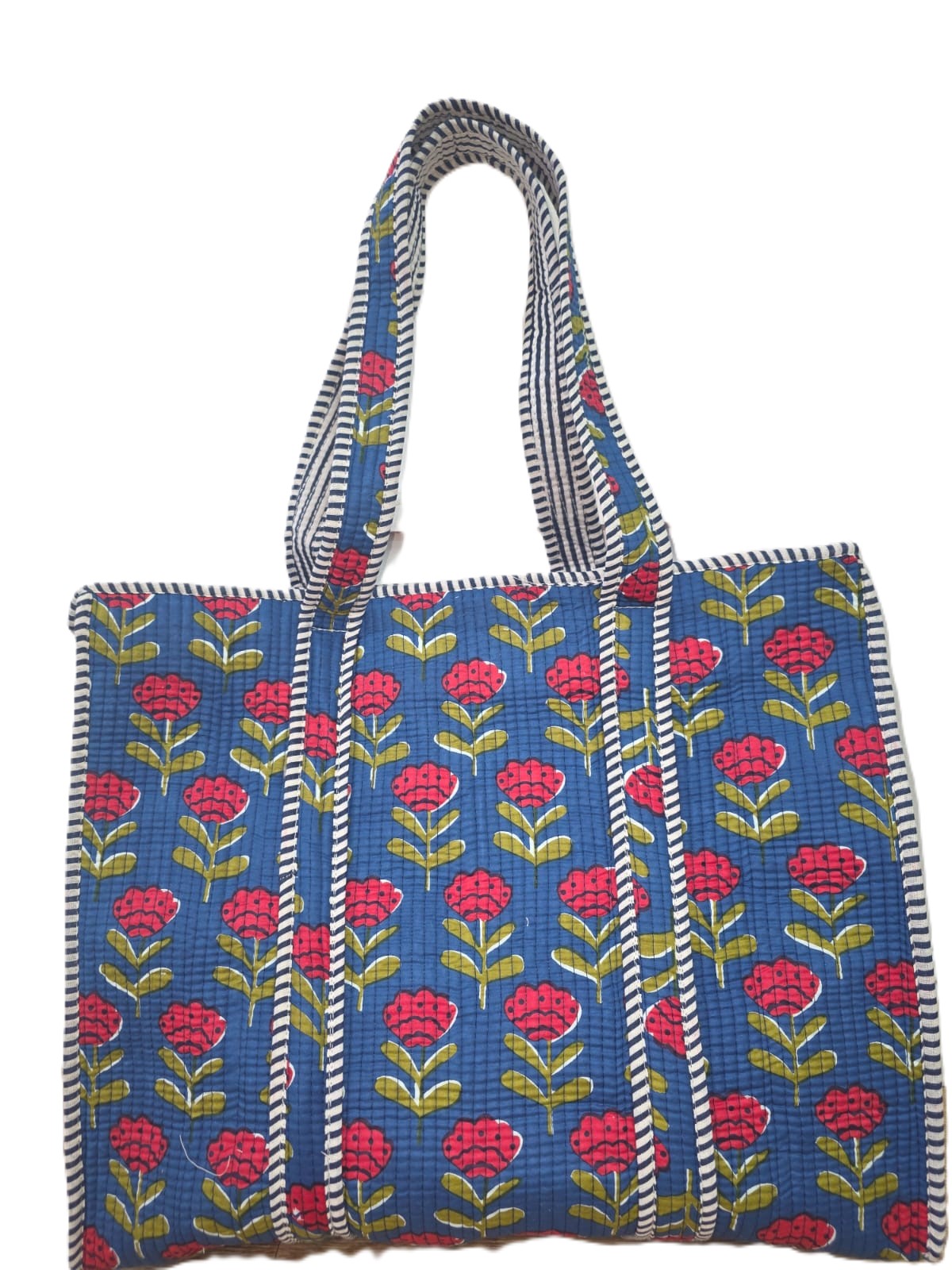 Large Quilted Travel Tote – Handmade Floral Cotton Bag – Lightweight Weekend or Market Bag